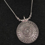 Round Style Antique Pendant Necklace For Girls - Silver Antique - Image 2